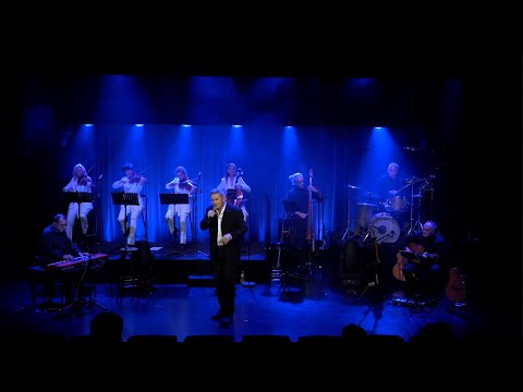 Je t&#039;aime à la folie Le concert Extrait 8 MOYENNANT QUOI